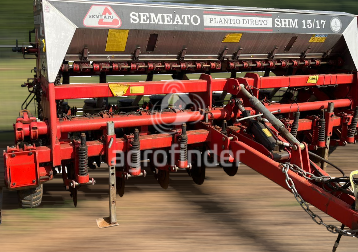 Plantadeira de verão Semeato SHM15/17 Ano 2008