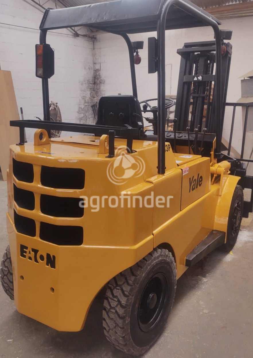 Empilhadeira  Yale  G83P Ano 2005