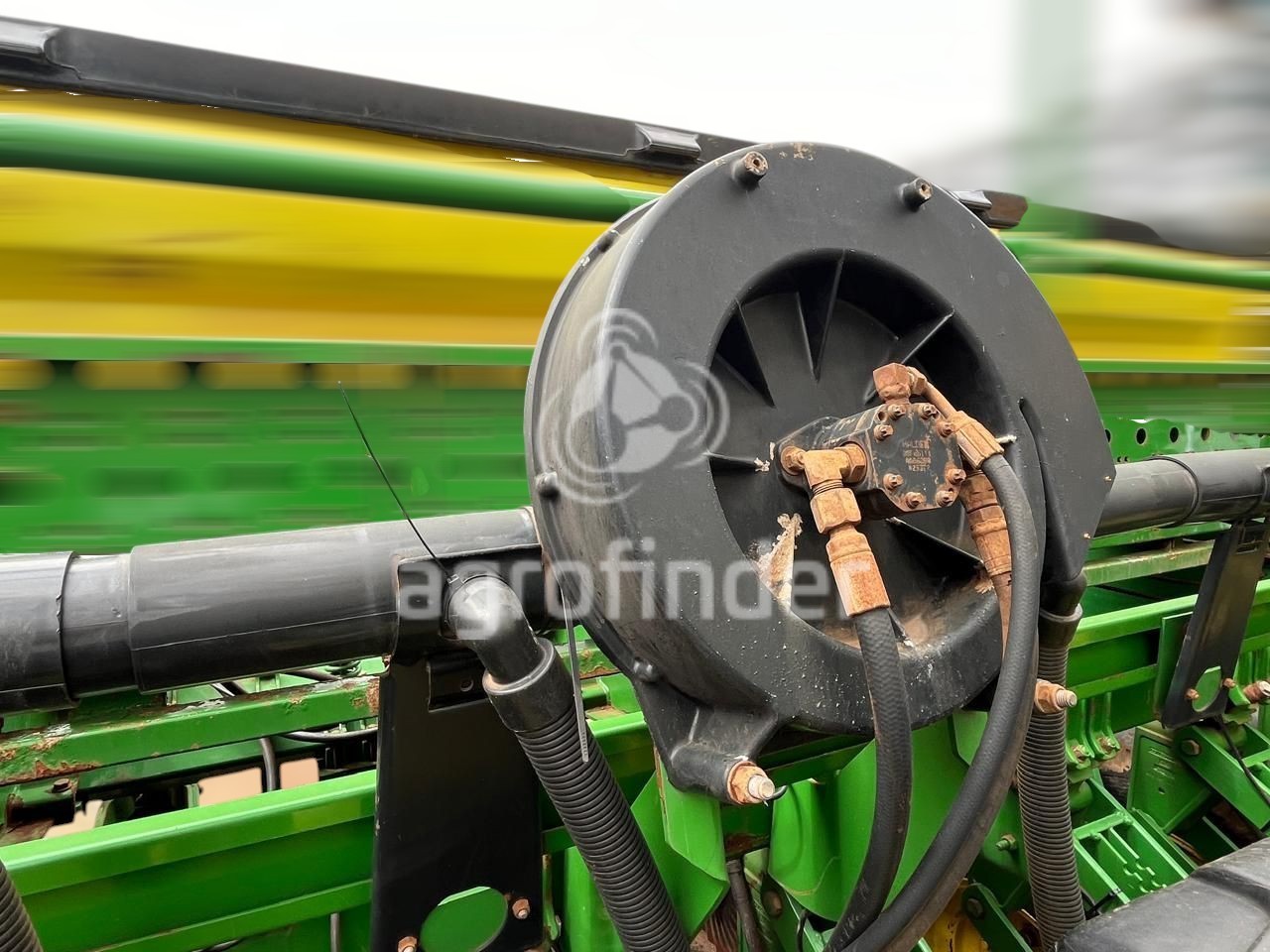 Plantadeira de Verão John Deere 1111 ano 2011