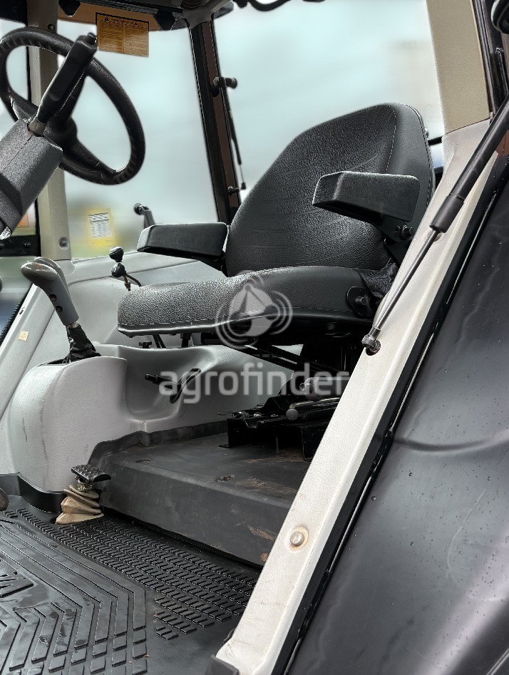 Trator Valtra BH165 Ano 2014