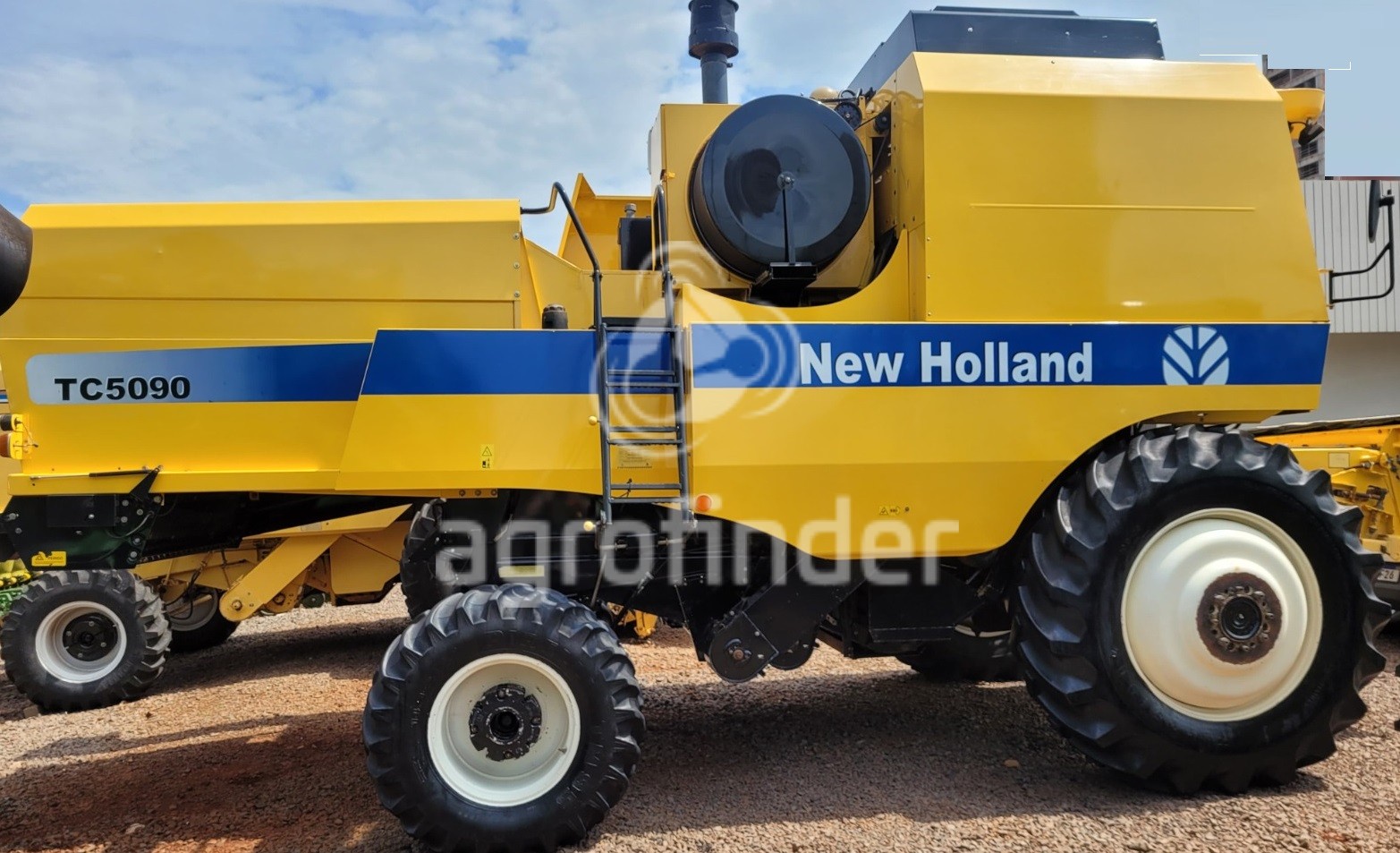 Colheitadeira New Holland TC 5090 Ano 2014
