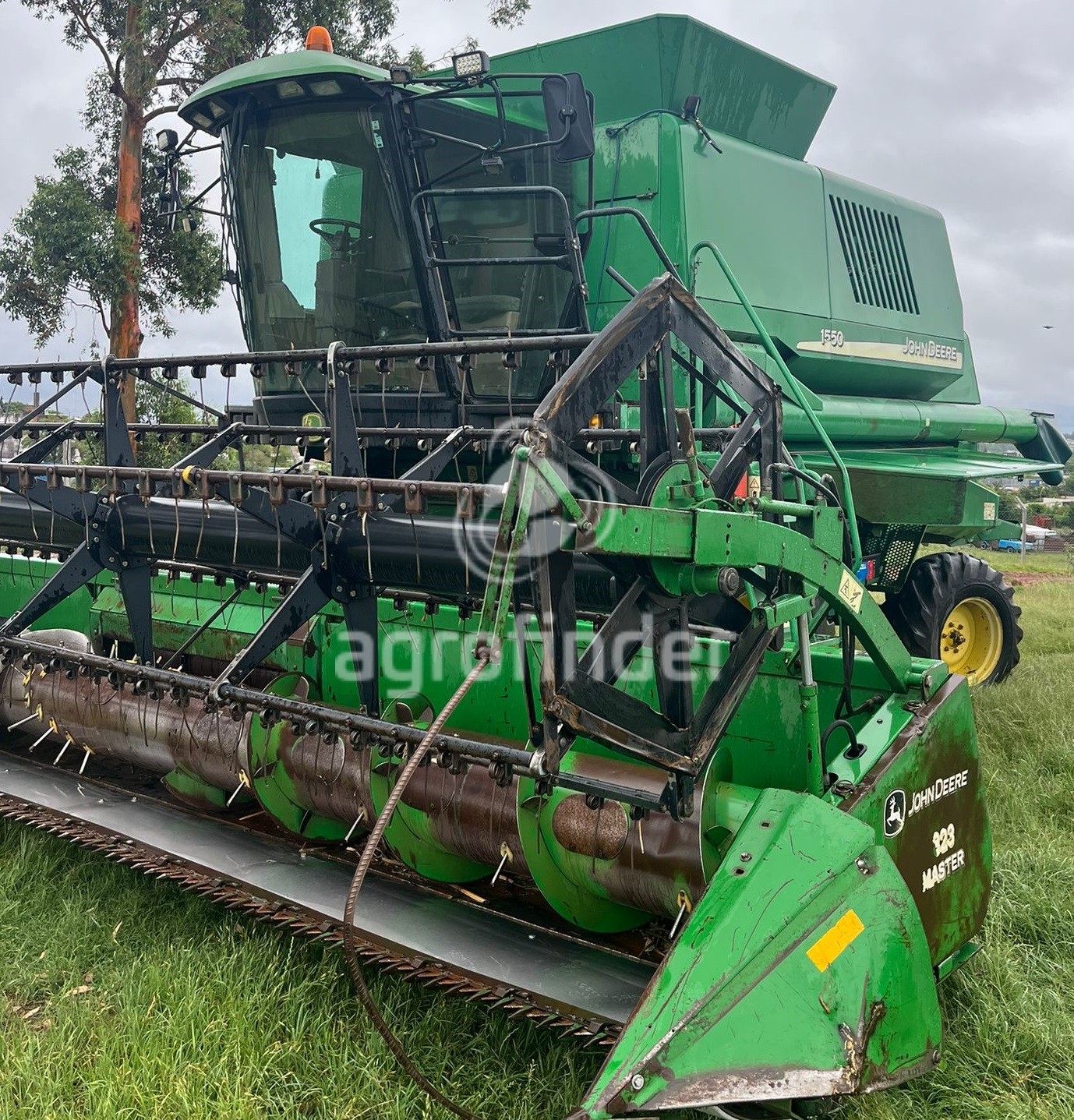 Colheitadeira John Deere 1550 Ano 2004