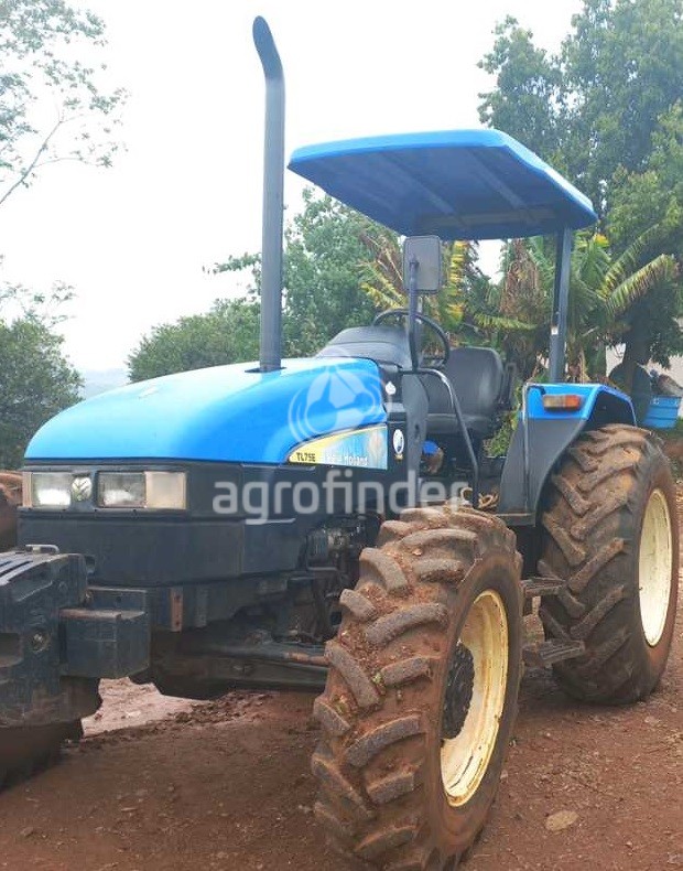 Trator New Holland TL 75 E Ano 2009
