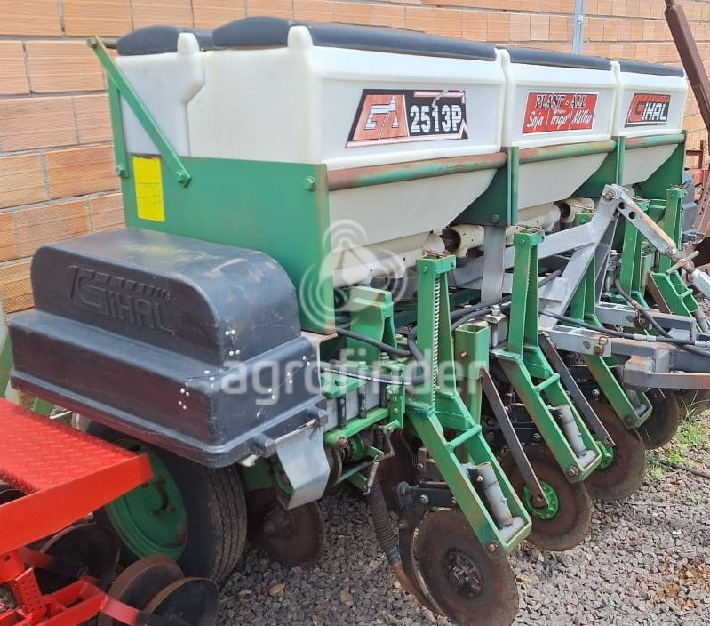 Plantadeira Múltipla Gihal 2513 P Ano 2003