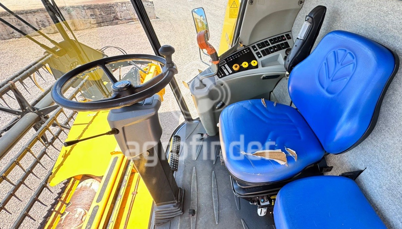 Colheitadeira New Holland TC 5070 Ano 2009