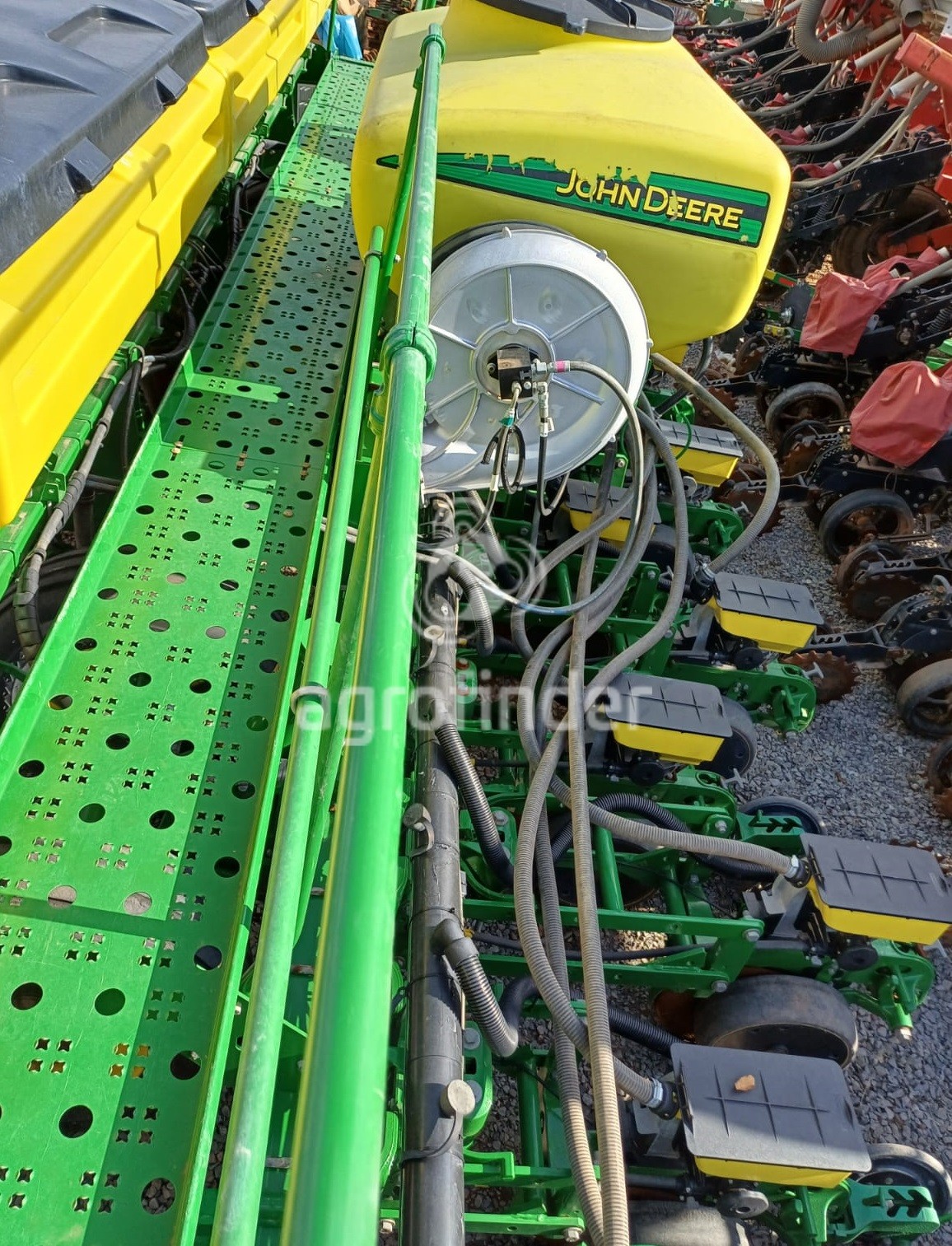 Plantadeira de Verão John Deere 2117 CCS Ano 2020