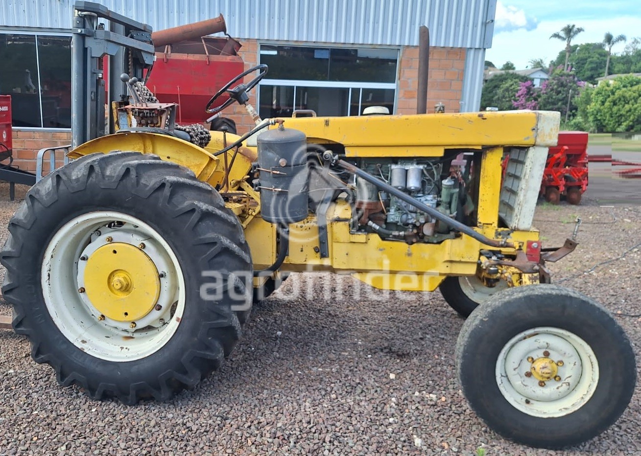 Trator CBT 1065 Ano 1974