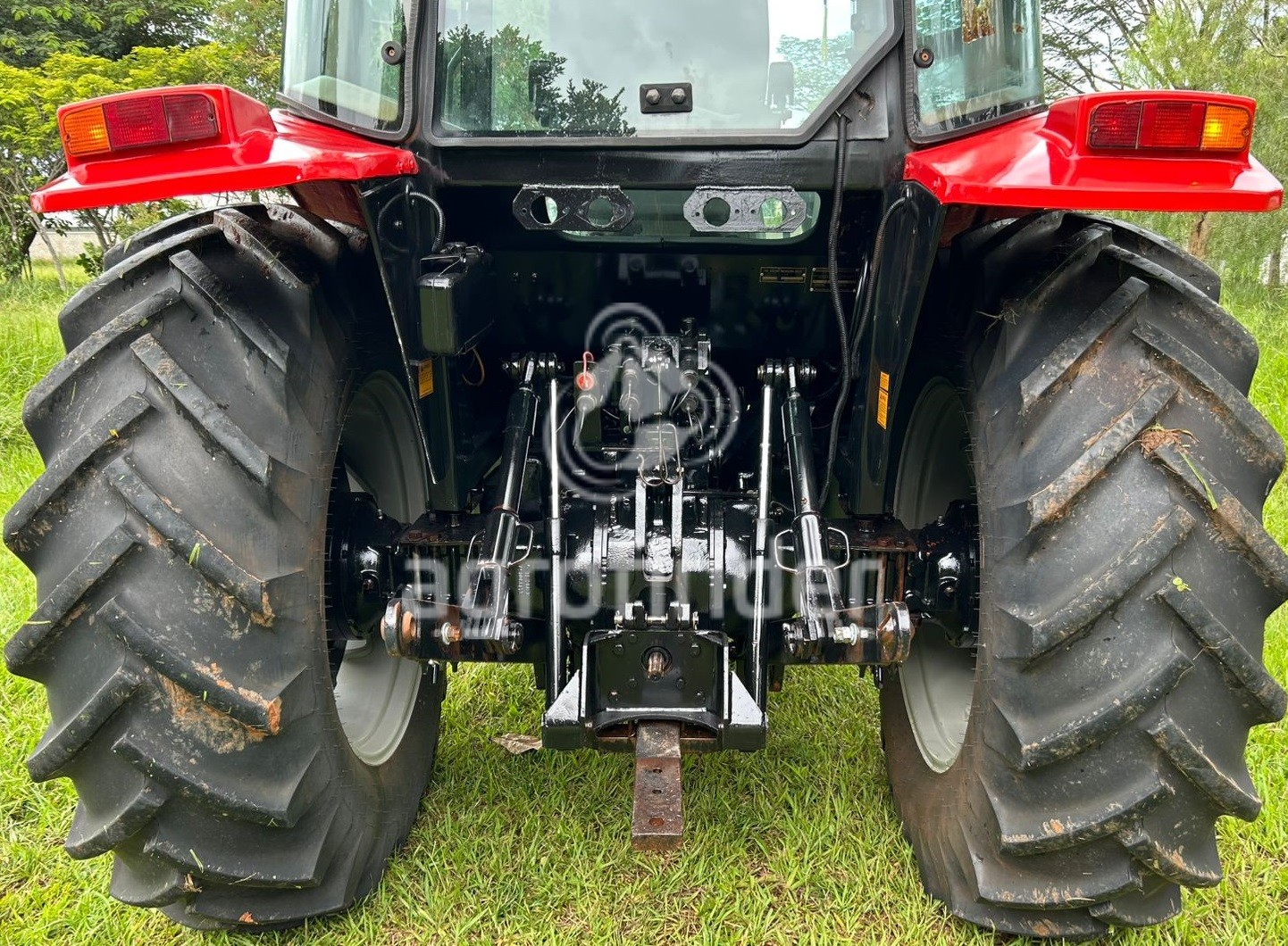 Trator Massey Ferguson 5300 ano 2002