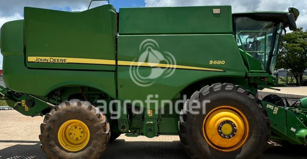 Colheitadeira John Deere S 680 ano 2014