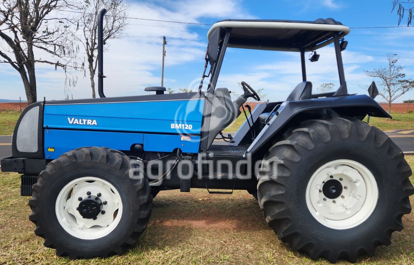 Trator Valtra BM 120 ano 2002