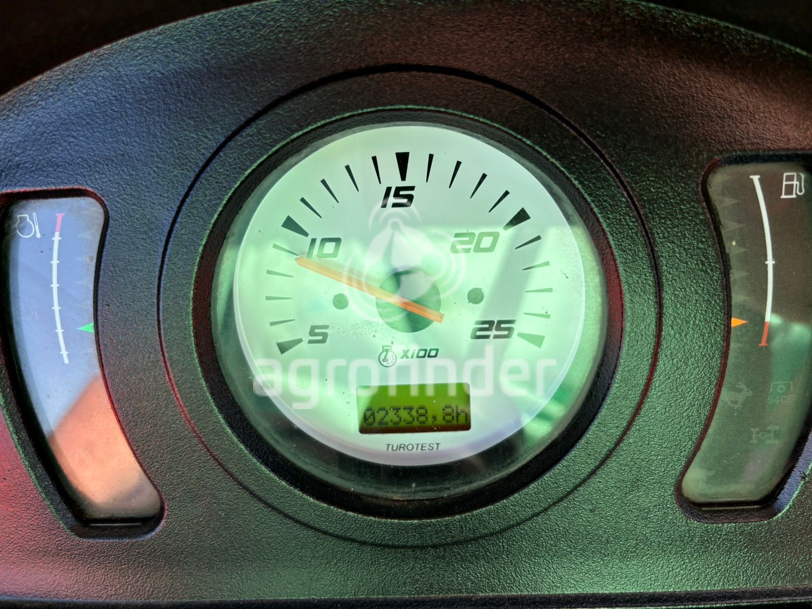 Trator Massey Ferguson 4275 ano 2019/20