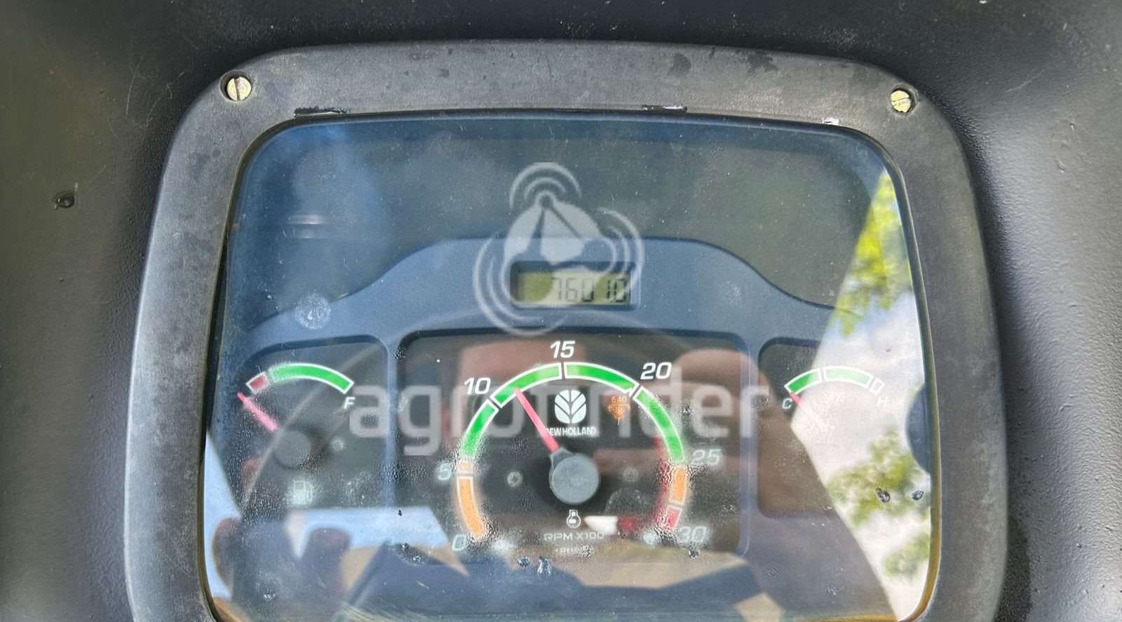 Trator New Holland TL 75 E Ano 2012