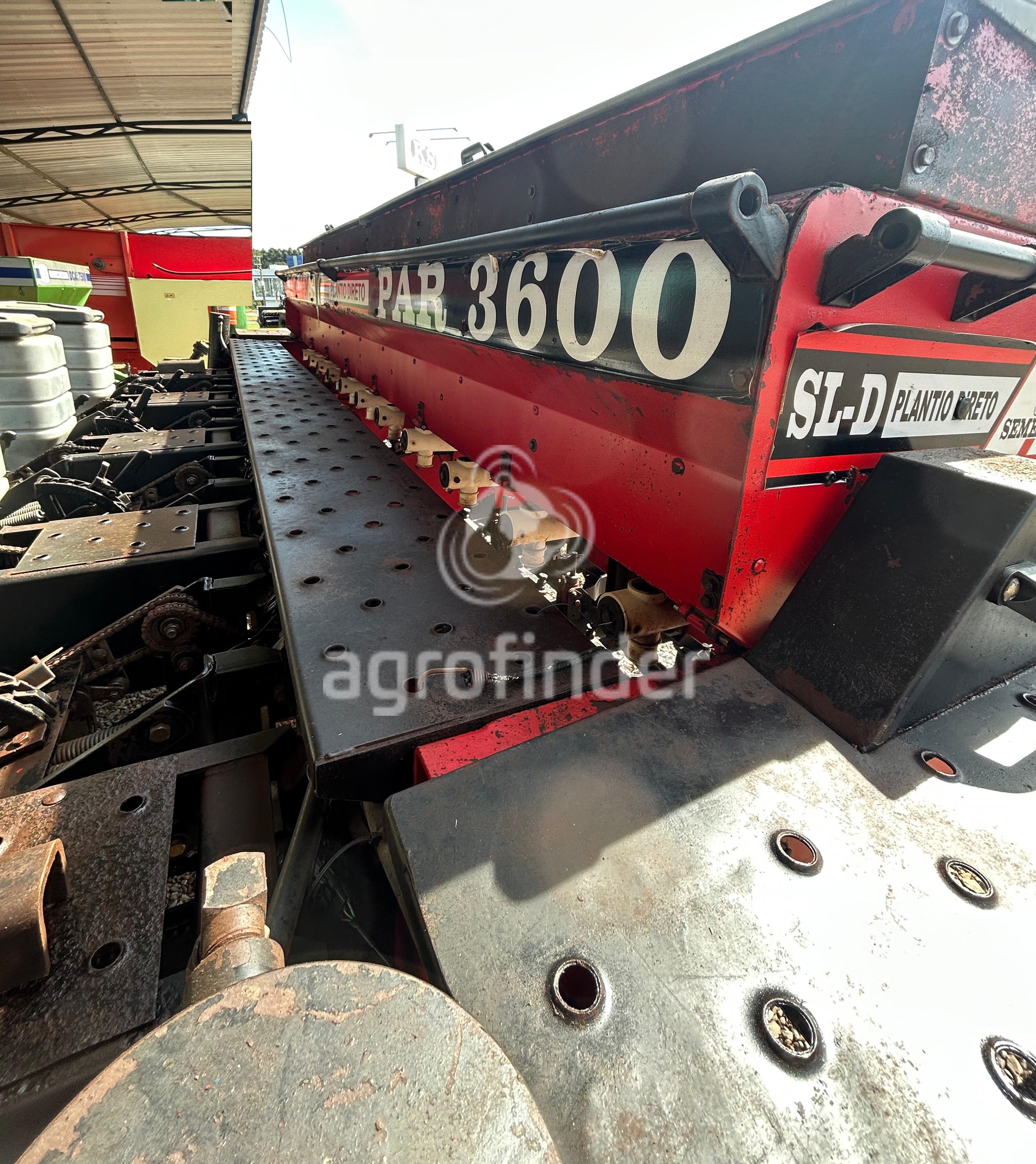 Plantadeira de Verão Semeato PAR 3600 ano 2004