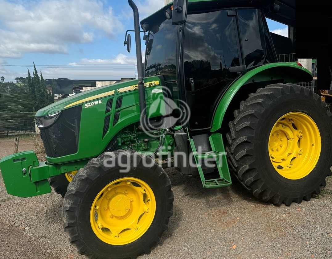 Trator John Deere  5078 E ano 2019