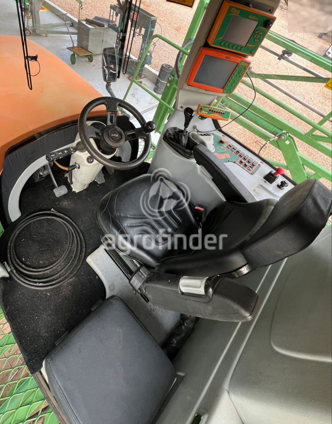 Pulverizador autopropelido Stara Gladiador 2300 ano 2013