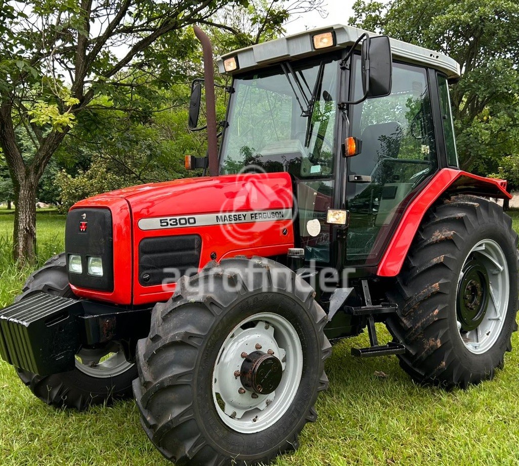 Trator Massey Ferguson 5300 ano 2002