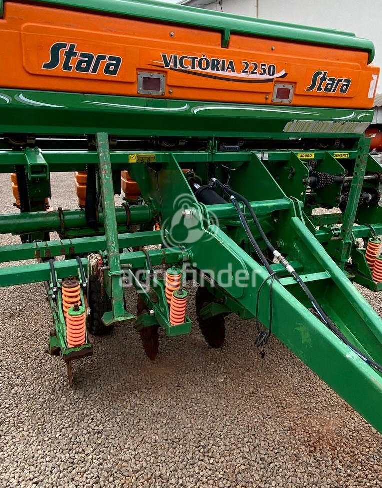 Plantadeira de Verão Stara Victória 2250 ano 2012