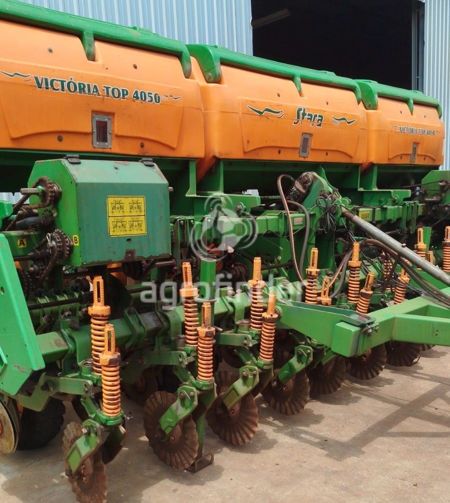 Plantadeira de verão Stara Victória 4050 Ano 2011