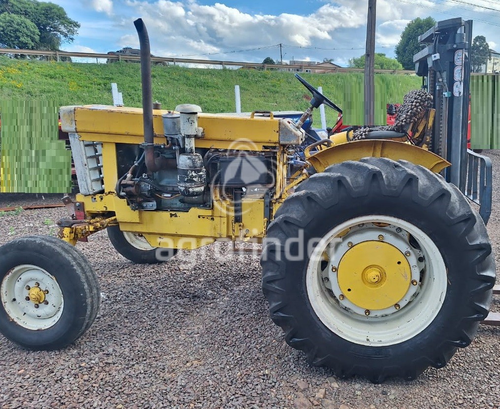 Trator CBT 1065 Ano 1974