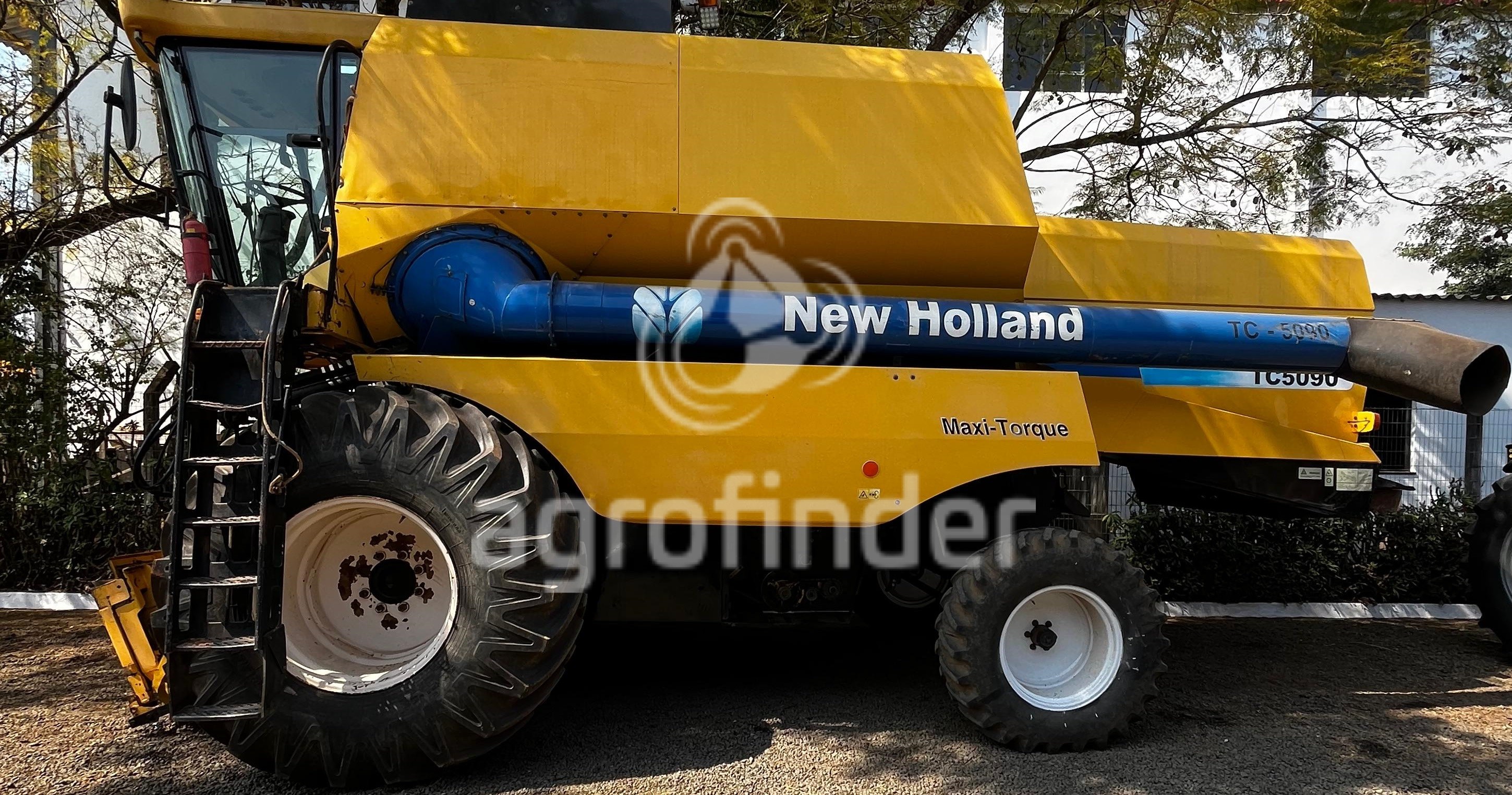 Colheitadeira New Holland TC 5090 ano 2008