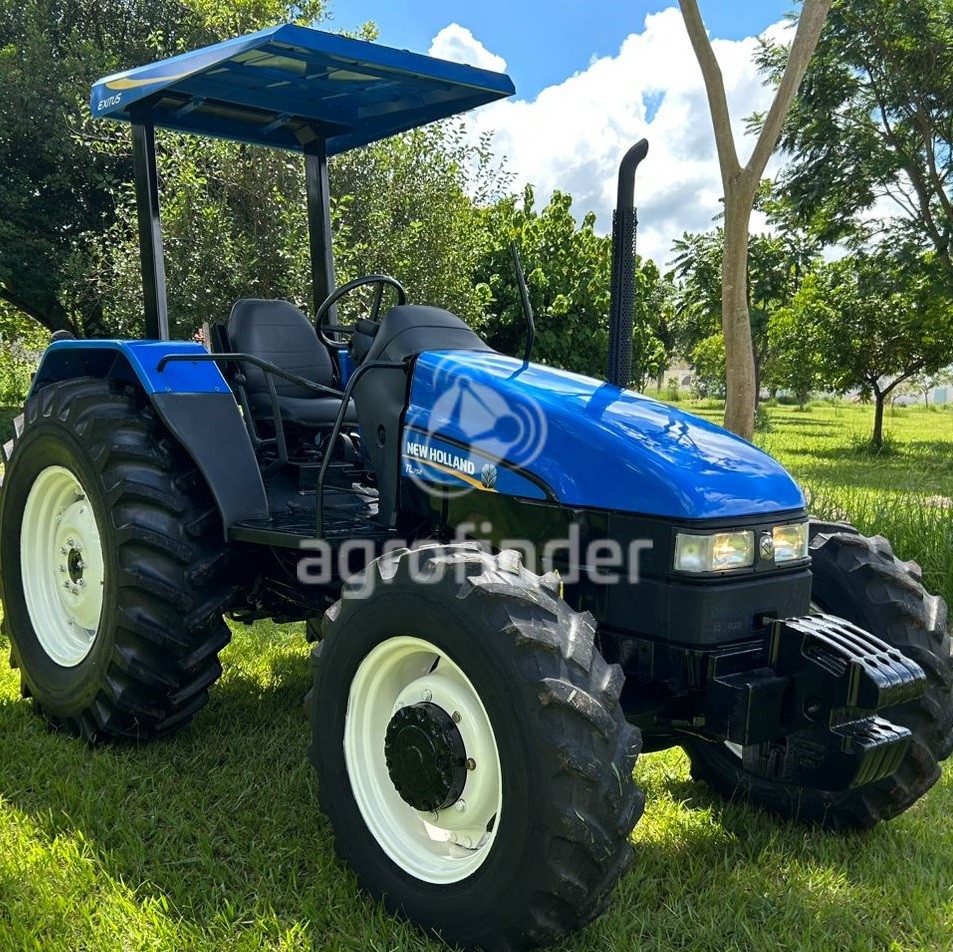 Trator New Holland TL 75 E Ano 2012