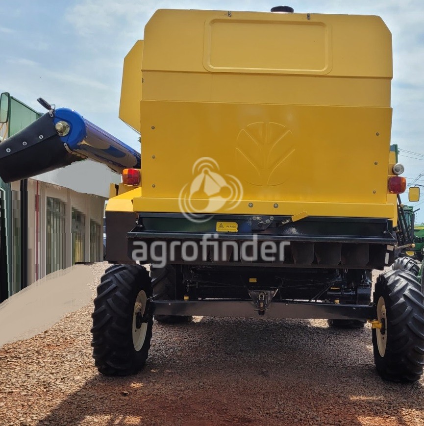 Colheitadeira New Holland TC 5090 Ano 2014