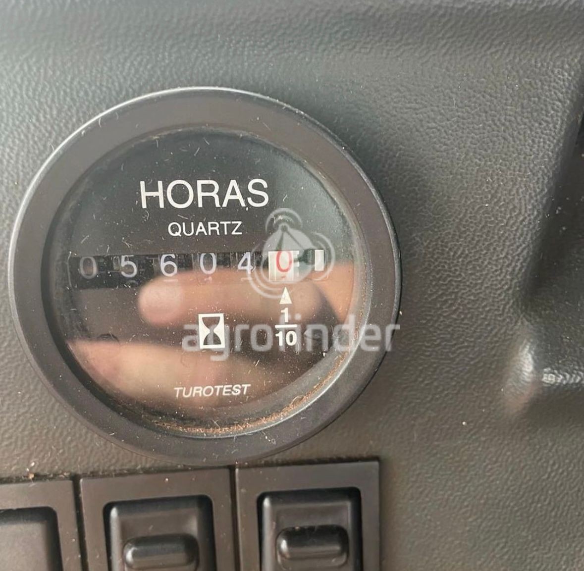 Colheitadeira New Holland TC 57 ano 2008