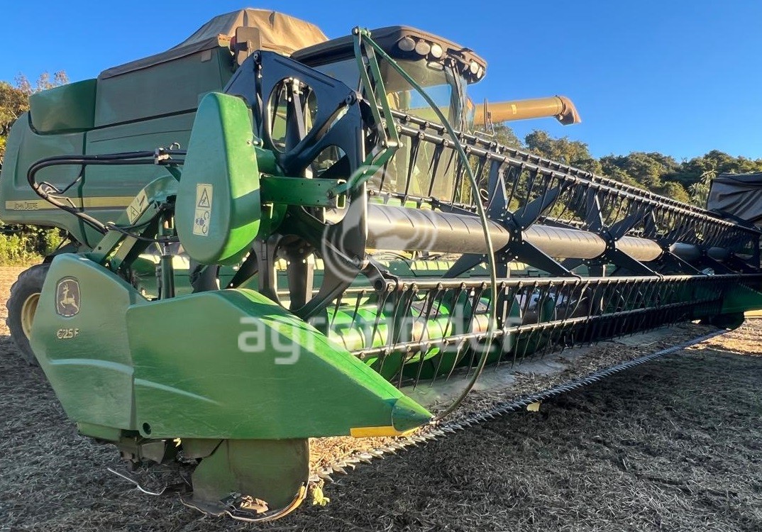 Colheitadeira John Deere STS 9470 ano 2013