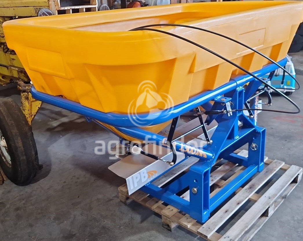 Distribuidor de sólidos IPB  GIR 1300 Ano 2024