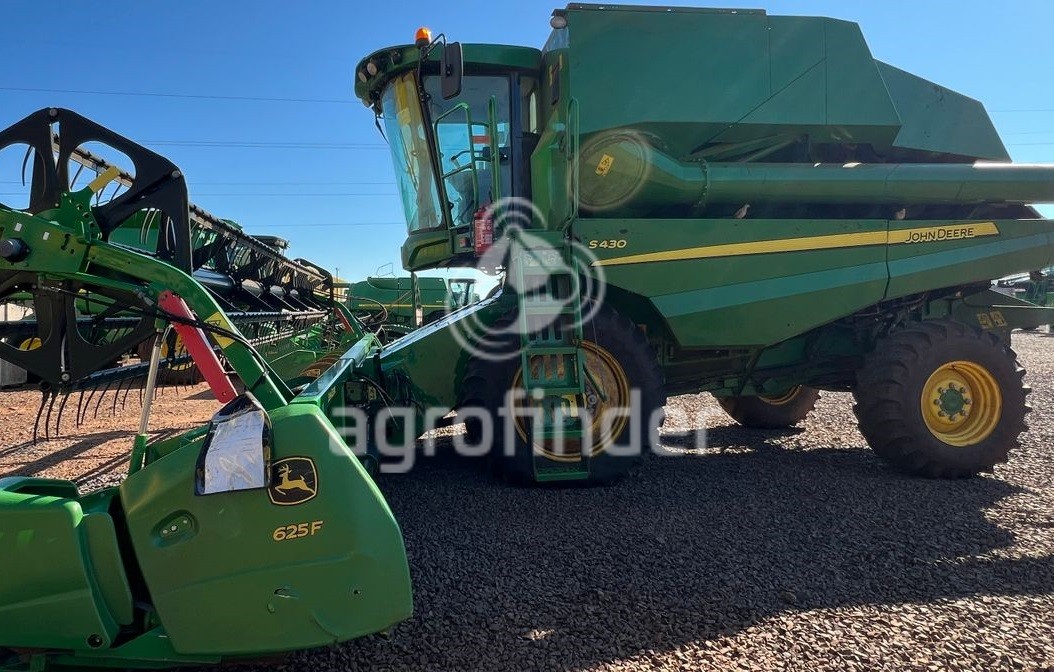 Colheitadeira John Deere S 430 Ano 2018