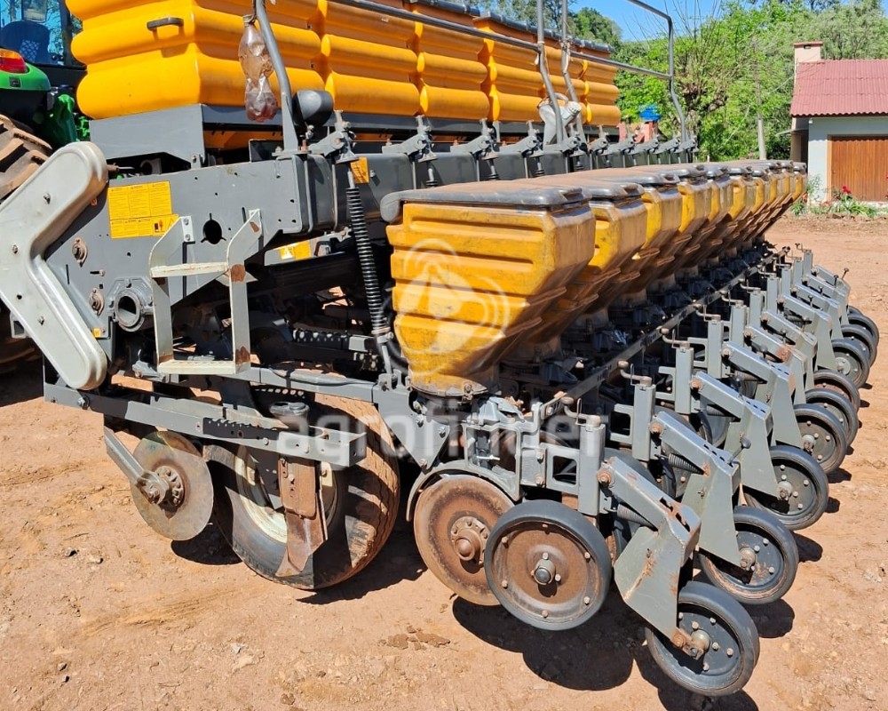 Plantadeira de verão Valtra BP 1106 L Ano 2014