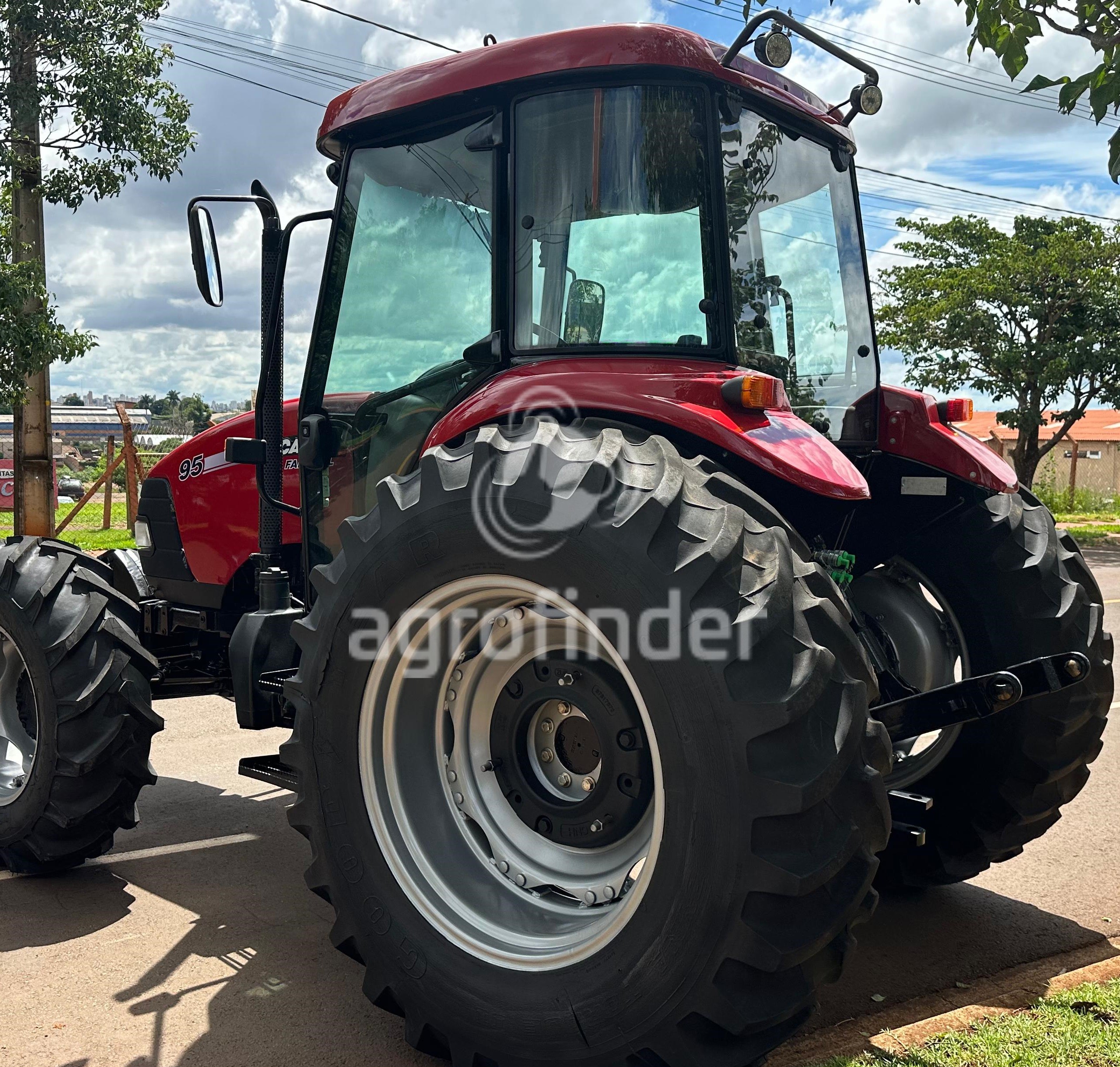 Trator Case Farmall 95 ano 2012