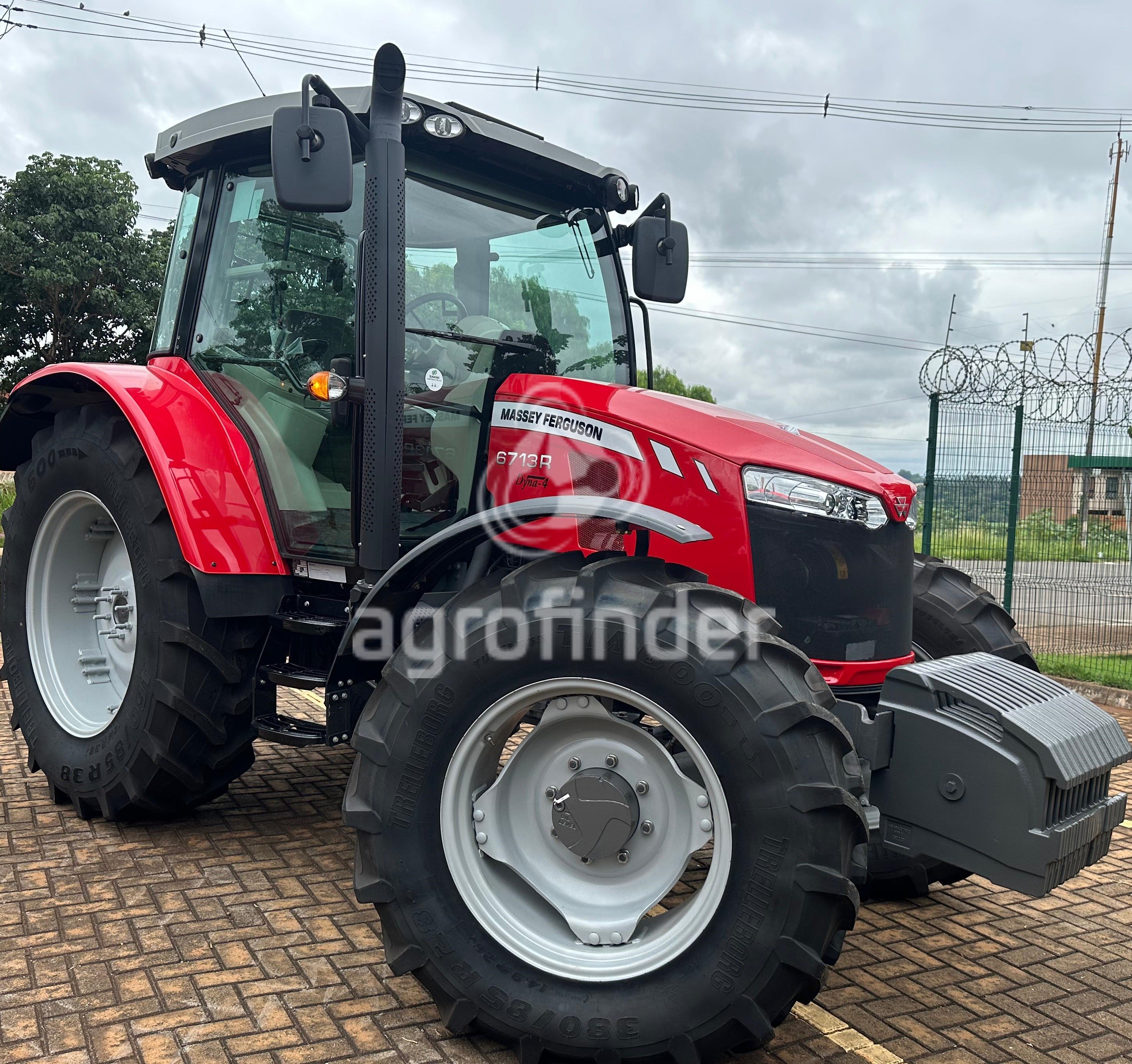 Trator Massey Ferguson 6713R ano 2022