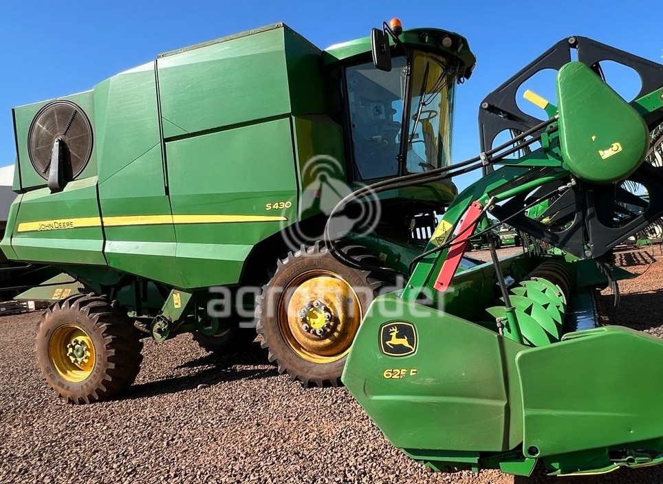 Colheitadeira John Deere S 430 Ano 2018