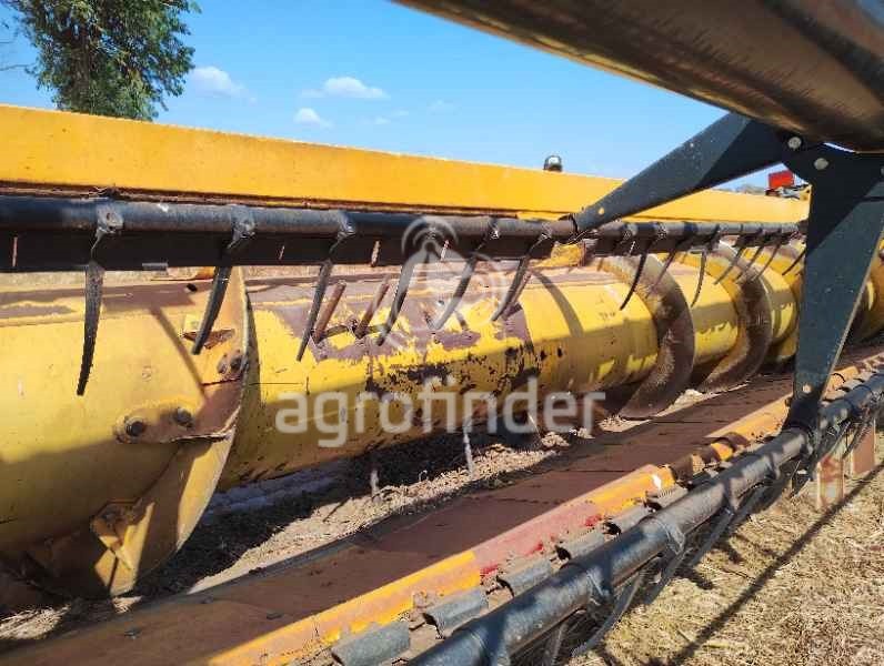 Colheitadeira  New Holland CR 6080 ano 2014