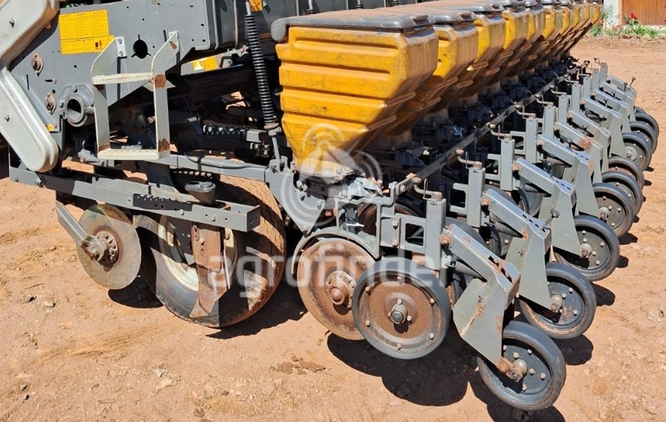 Plantadeira de verão Valtra BP 1106 L Ano 2014