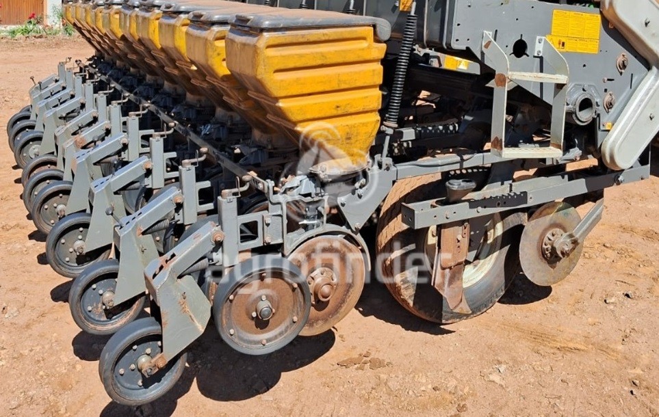 Plantadeira de verão Valtra BP 1106 L Ano 2014