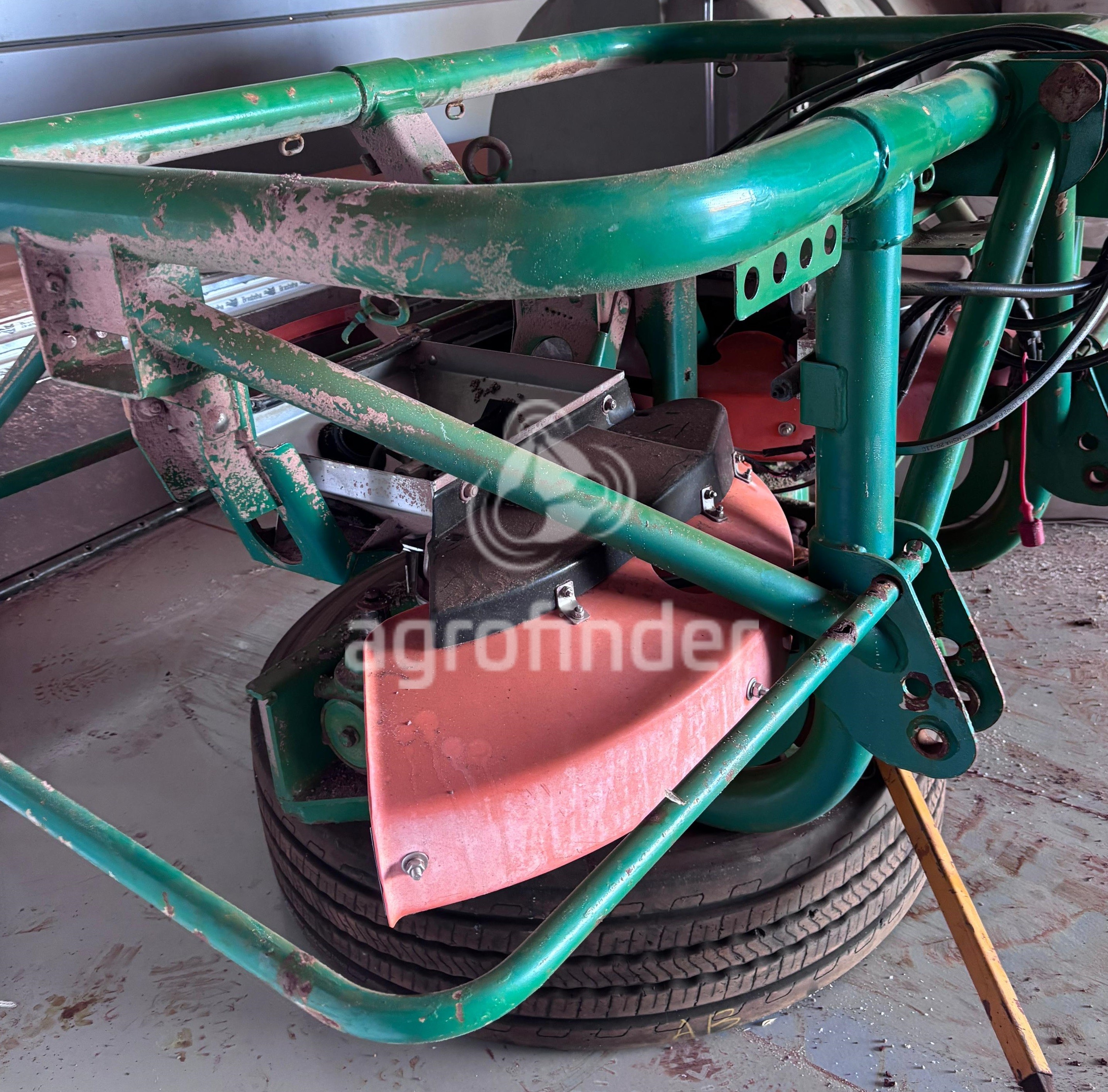 Distribuidor de sólidos Stara Twister 1500 APS Ano 2017