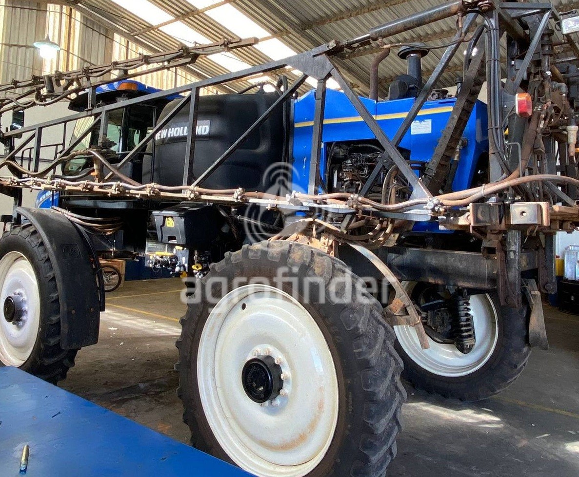Pulverizador Autopropelido  New Holland SP 3500 ano 2014