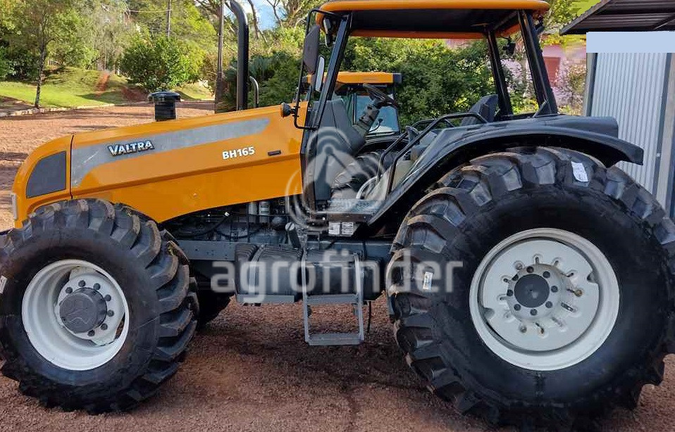 Trator Valtra BH 165 Ano 2013