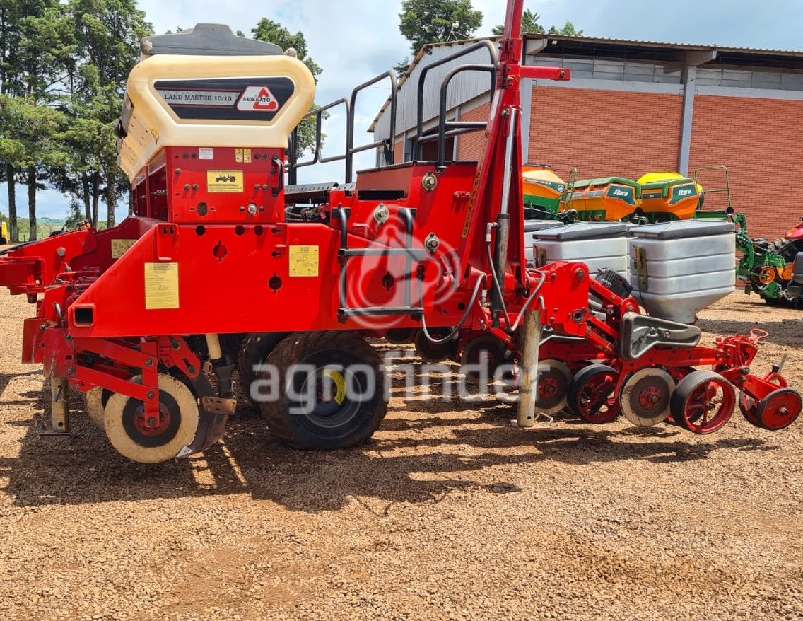 Plantadeira de verão Semeato Land Master 13/15 Ano 2009