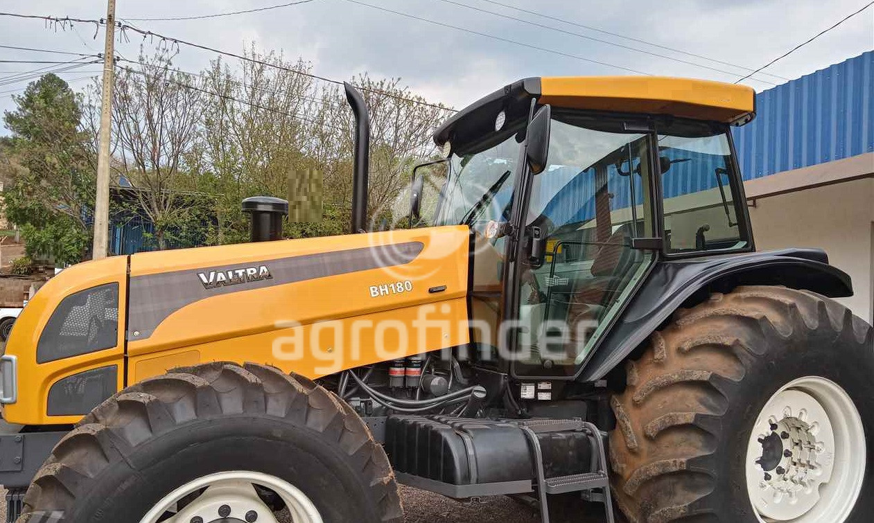 Trator Valtra  BH 180 ano 2012/2012