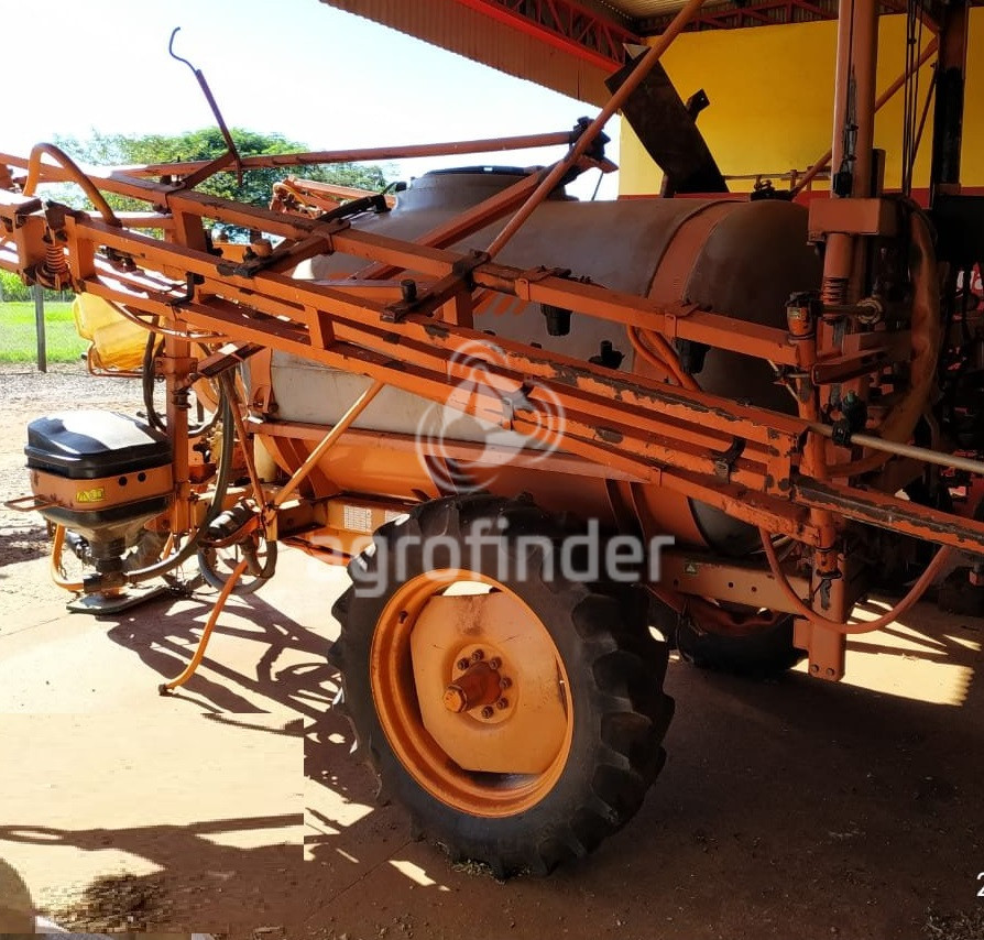 Pulverizador de Arrasto Jacto  Columbia Cross ano 2008