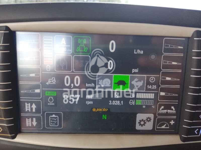 Pulverizador autopropelido Jacto Uniport 3030 ano 2021