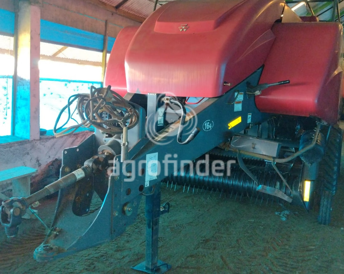 Enfardadeira Challenger LB34B Ano 2014