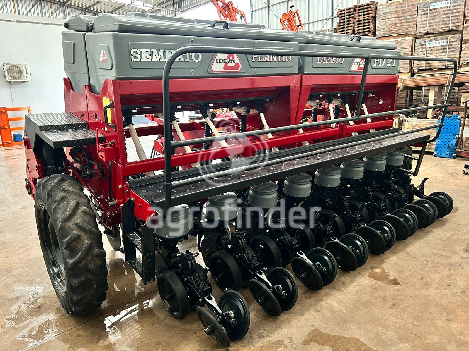 Plantadeira de verão Semeato PD 21 Ano 2011