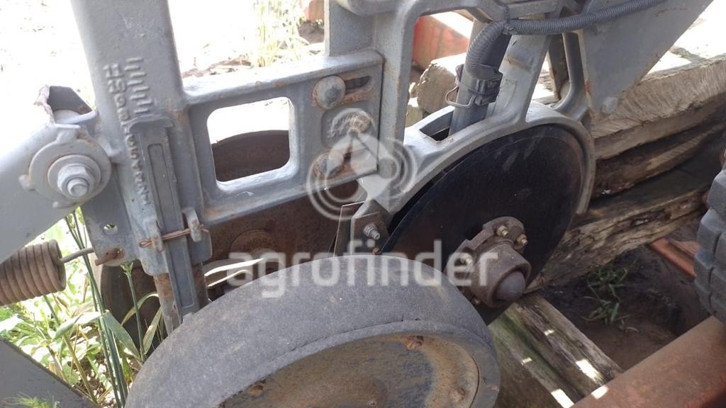 Plantadeira de verão  Valtra  BP 1106 L  ano 2012