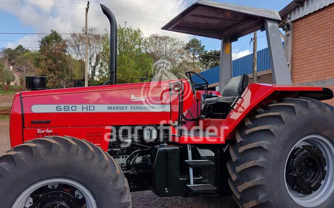 Trator Massey Ferguson 680 HD Ano 2005