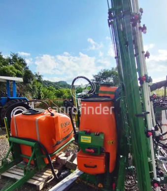 Pulverizador Hidráulico  Stara Corisco 700 ano 2011