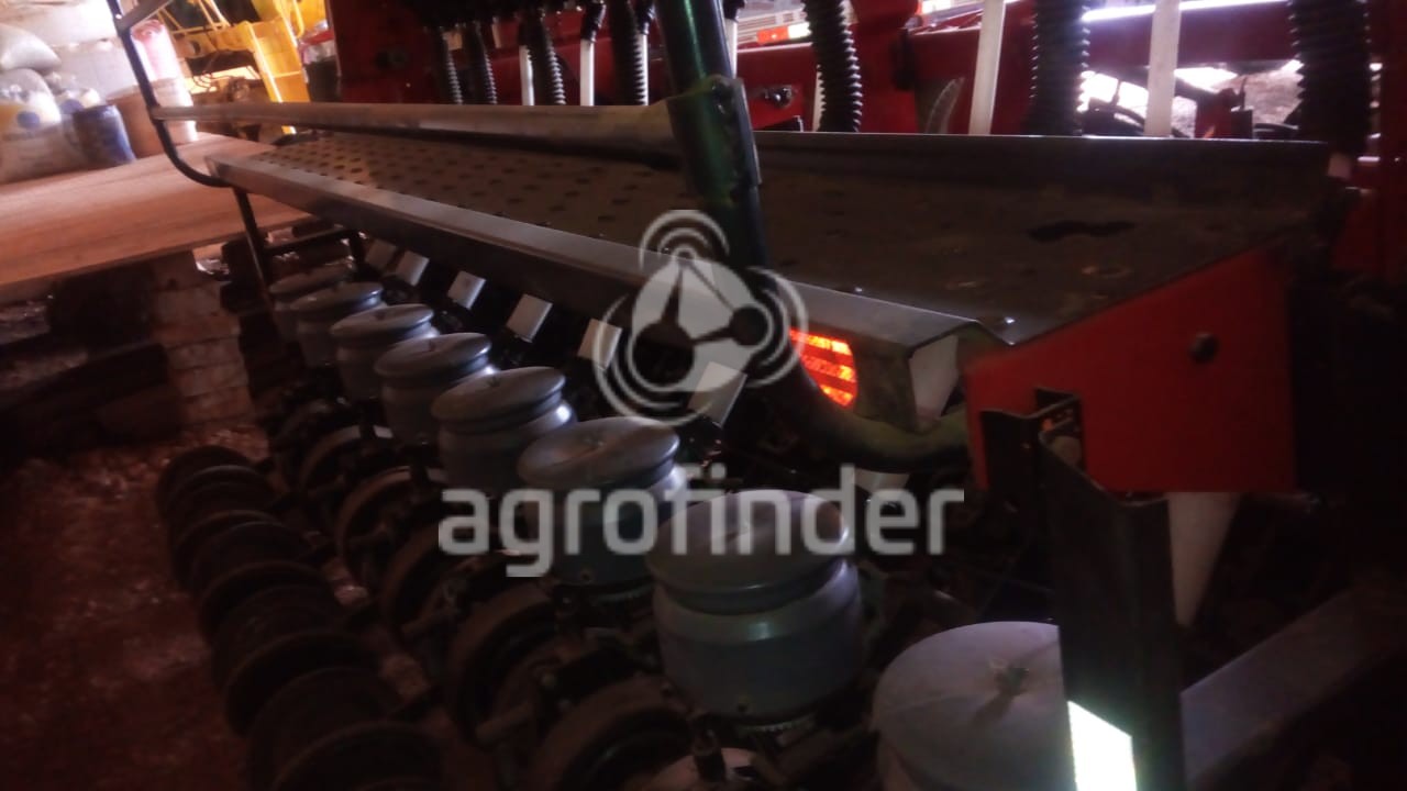 Plantadeira de Verão Semeato SHM 15/17 ano 2015